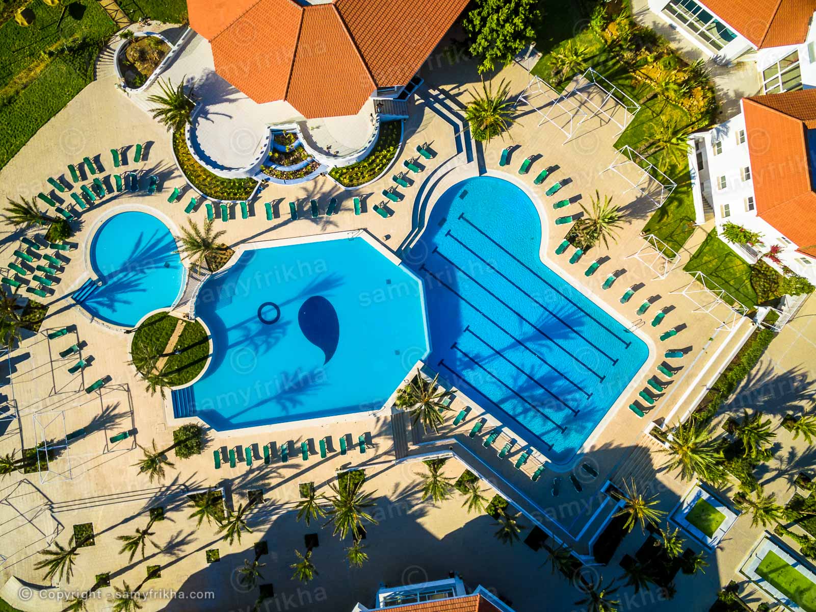 Samy Frikha a pris une vue aérienne de l'hôtel Magic Life Tabarka en utilisant un drone.