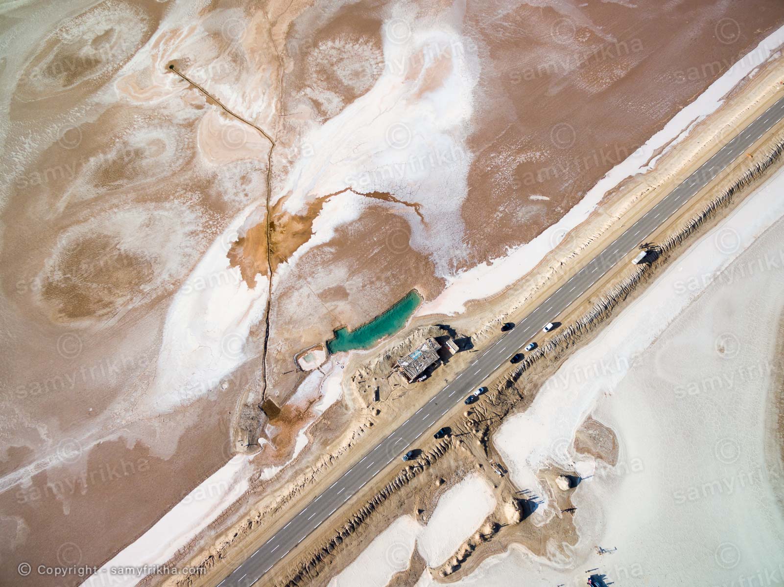 Samy Frikha a pris des photos aériennes de Chot El Djerid, Tunisie.