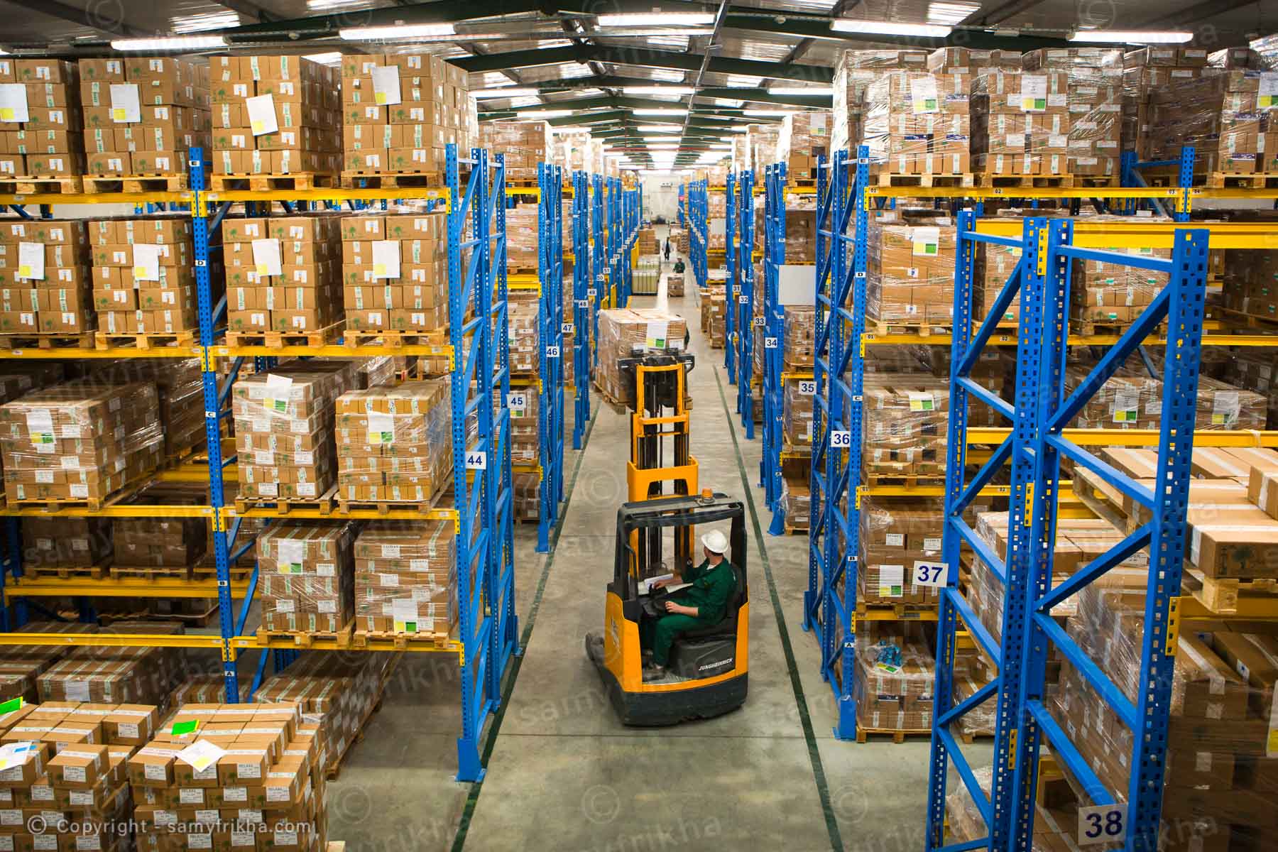 Frikha Photograpy Industry 50