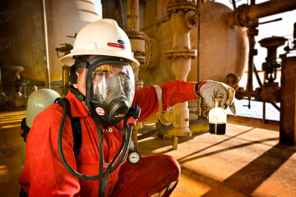 Photographe des stations pétrolières : Samy Frikha