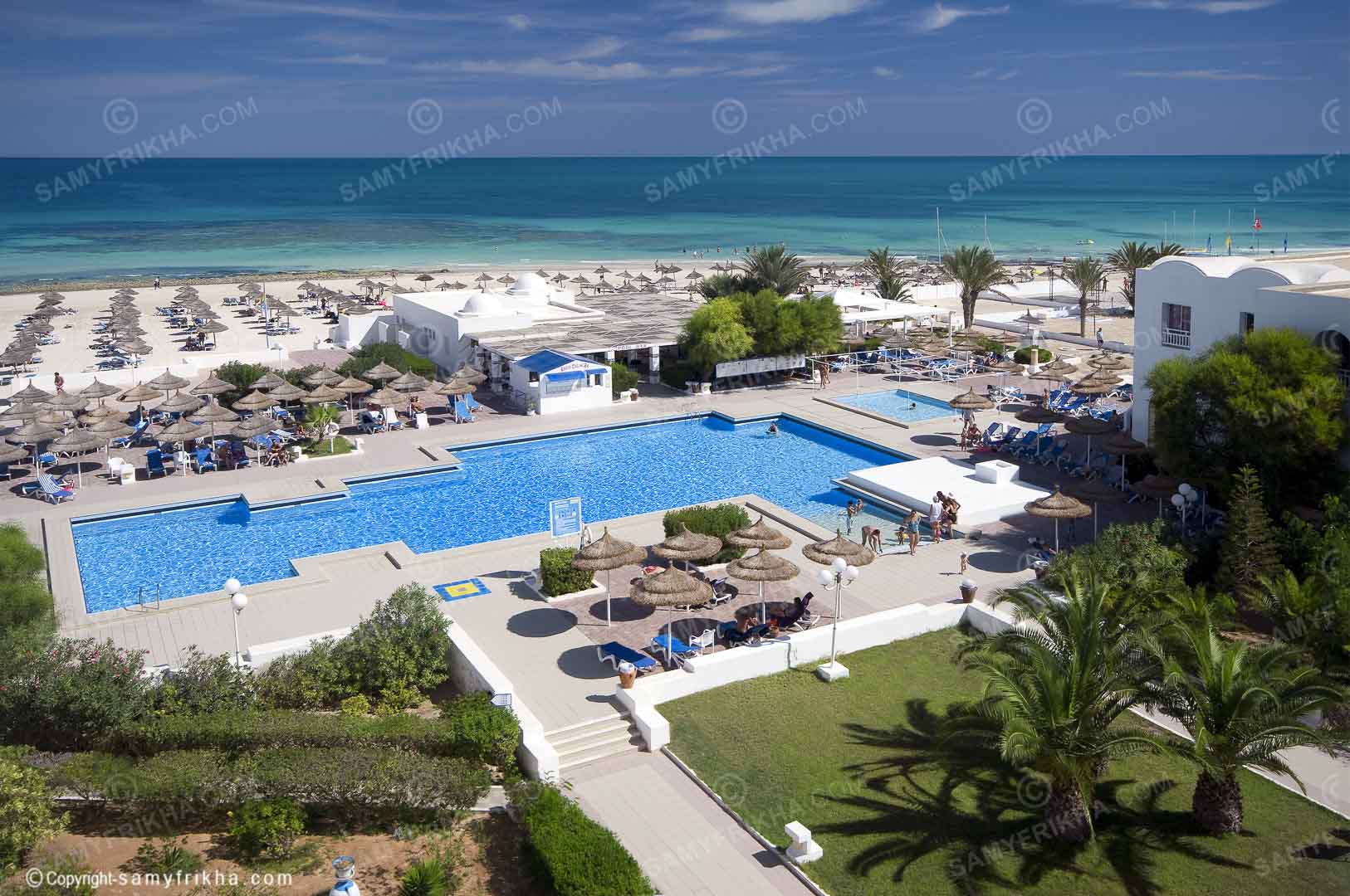 Piscine hotel plage tunisie