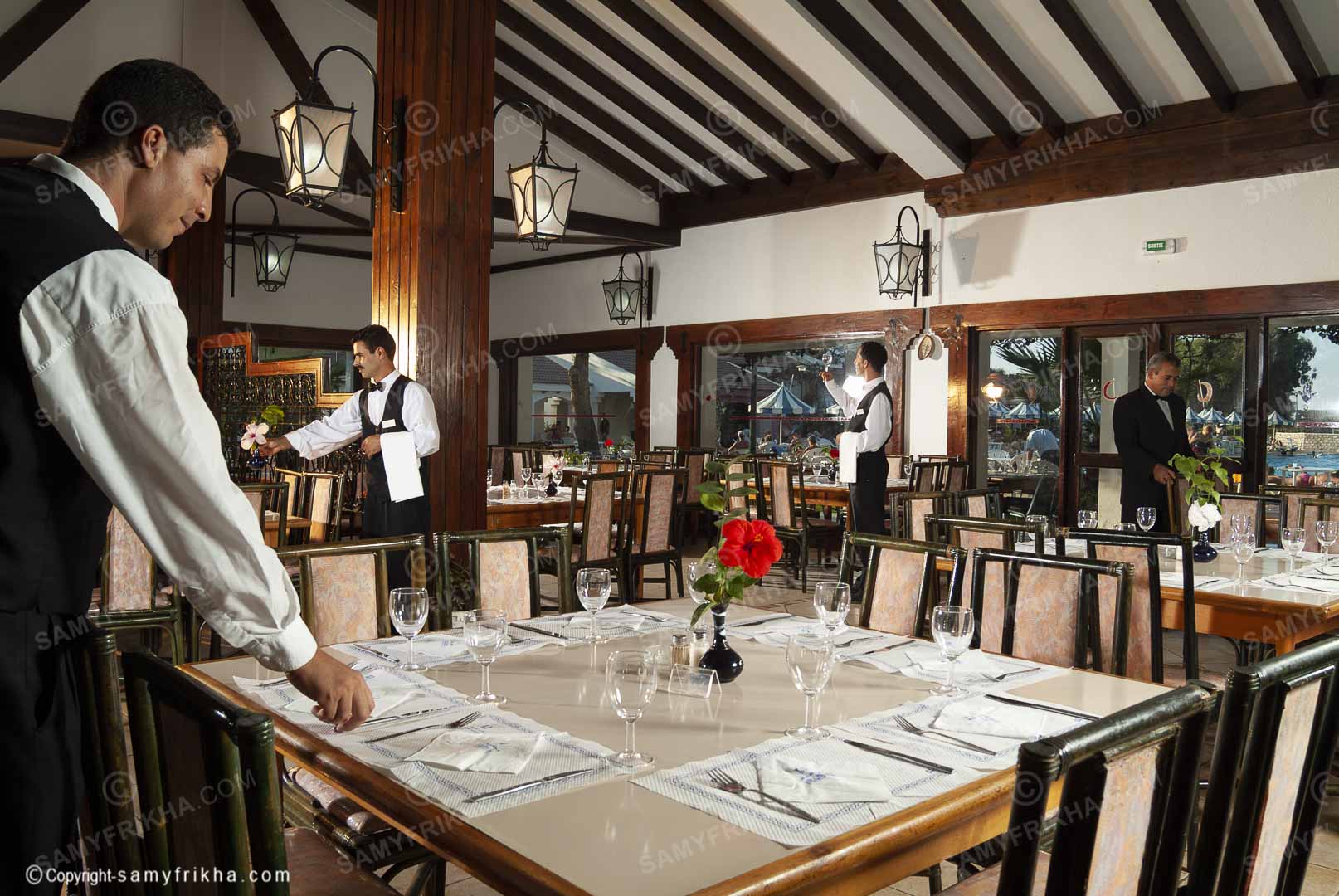 Samy Frikha : Restaurant Hotel Abou Nawas Montazah Tabarka